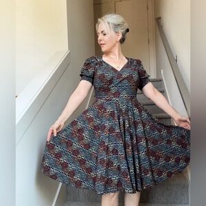 Effie's Heart Geometric Patterned knee-length dress in Black, Blue and Brown